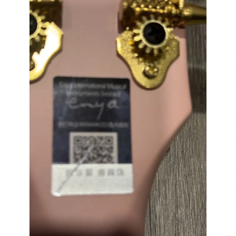 Enya Nova U Concert Ukulele Pink w/ Hard Case Tuner & Capo Carbon Fiber